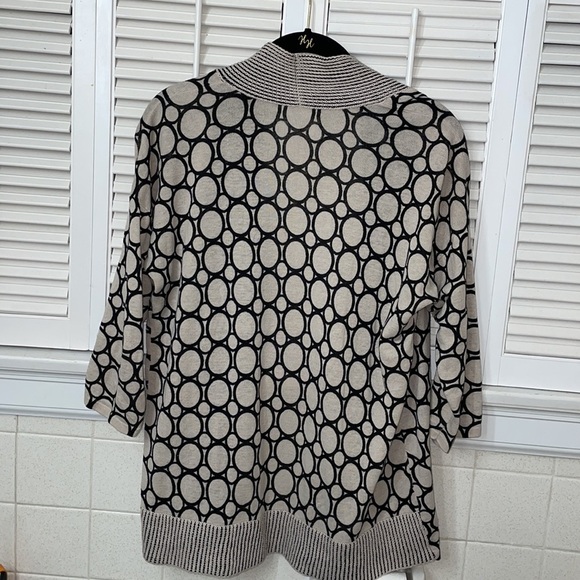 Chicos (size 1 there version) circle cream black avant-garde sweater cardigan - Picture 3 of 4